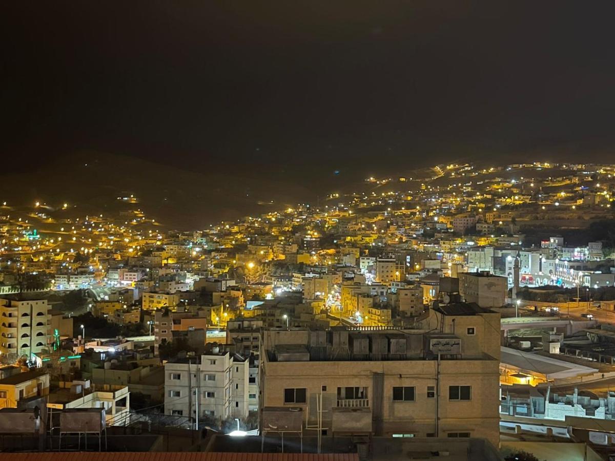 Asad Apt. Wadi Musa Bagian luar foto
