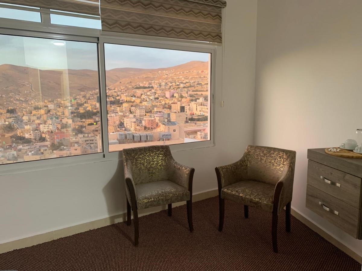 Asad Apt. Wadi Musa Bagian luar foto